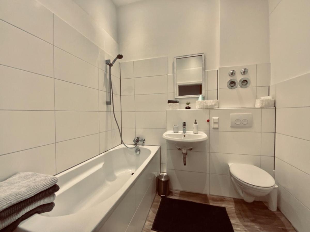 Ferienwohnung Be my Guest in City Airport Mannheim Exterior foto